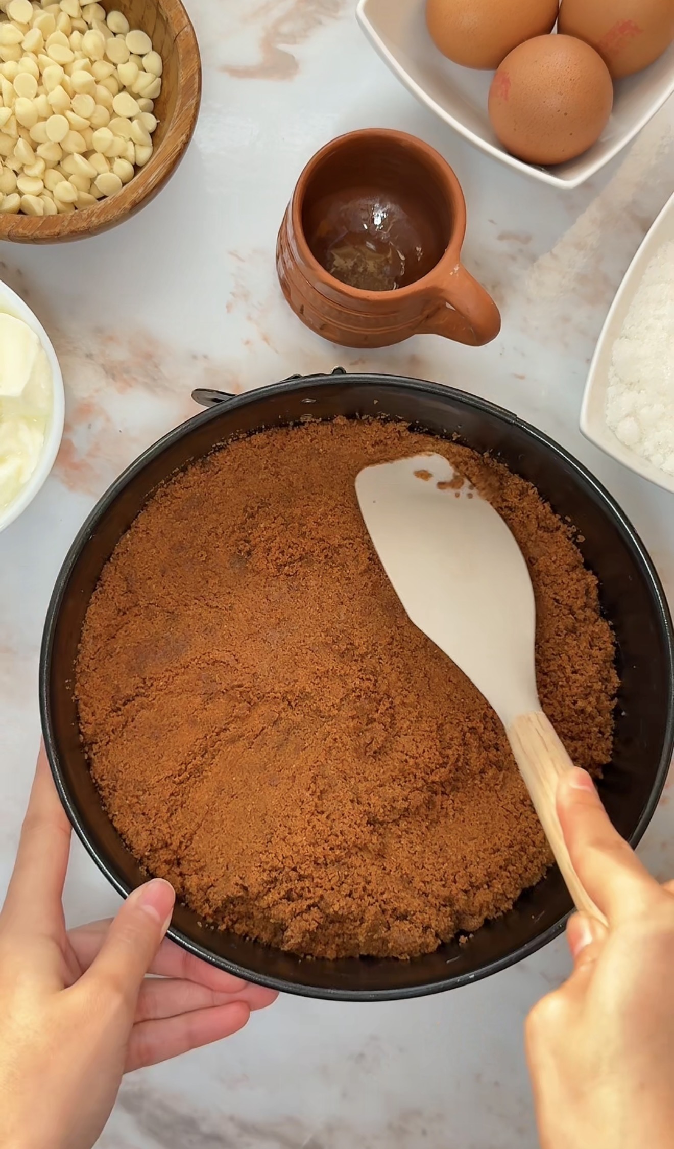 make the crust for biscoff cheesecake