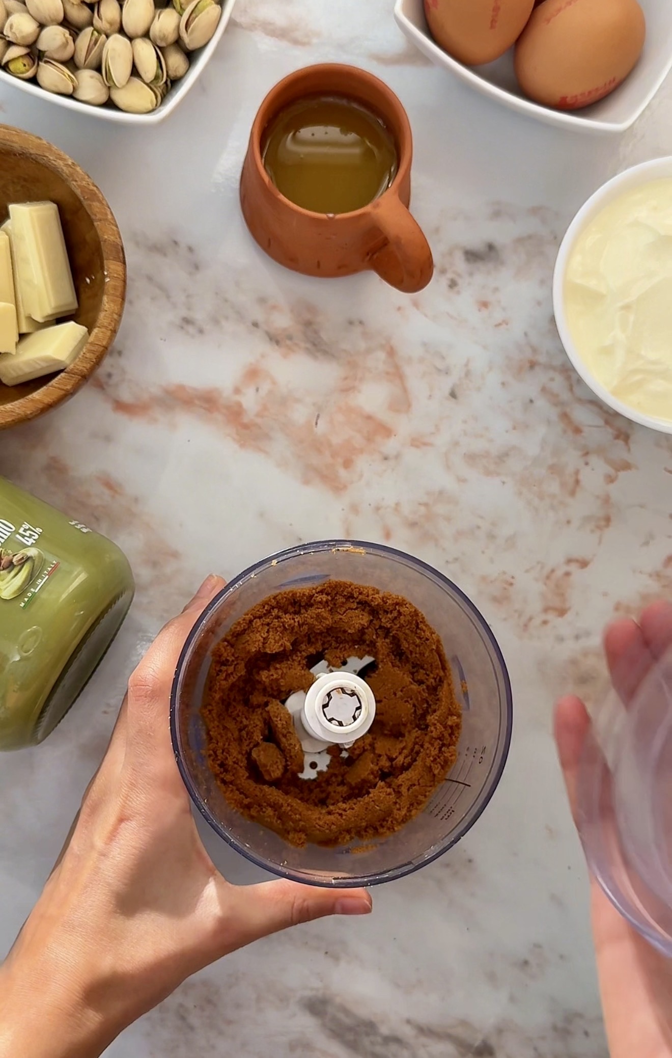 how to make pistachio cheesecake